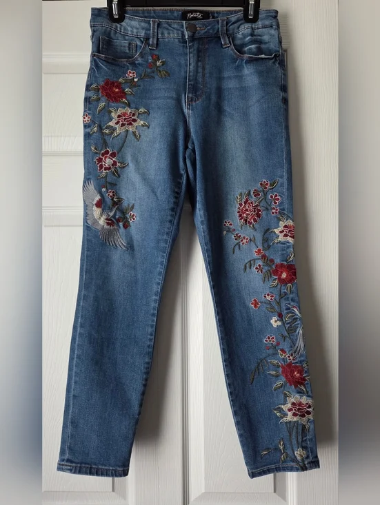 Nanette Nanette Lepore High Rise Skinny Jeans w Floral Embroidery Size 6 - Picture 2 of 14